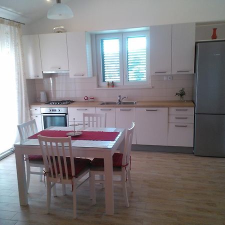 Tone & Marta Apartments Рогозница Екстериор снимка